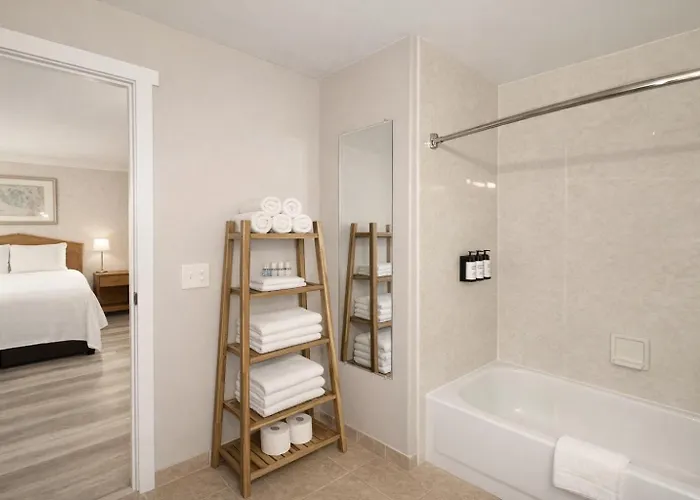 Friday Harbor Suites